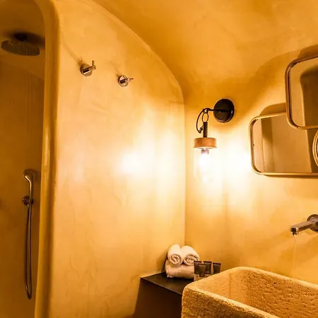 Holiday home Reflection Cave House *