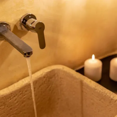 Reflection Cave House Σπίτι διακοπών Πύργος