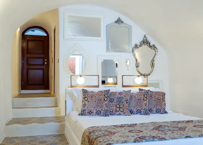 Reflection Cave House Pýrgos