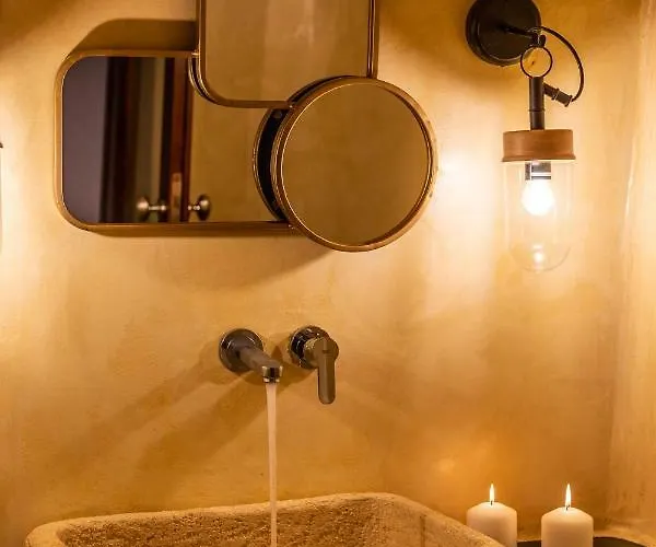 Reflection Cave House